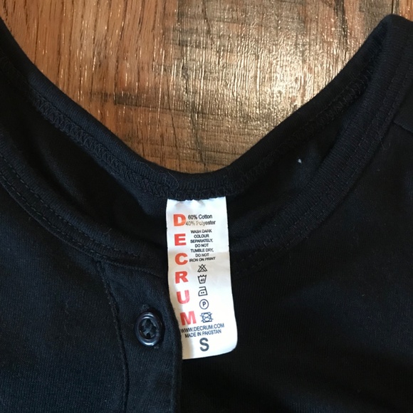 Black Long Sleeve Shirt Size Small - Picture 2 of 4